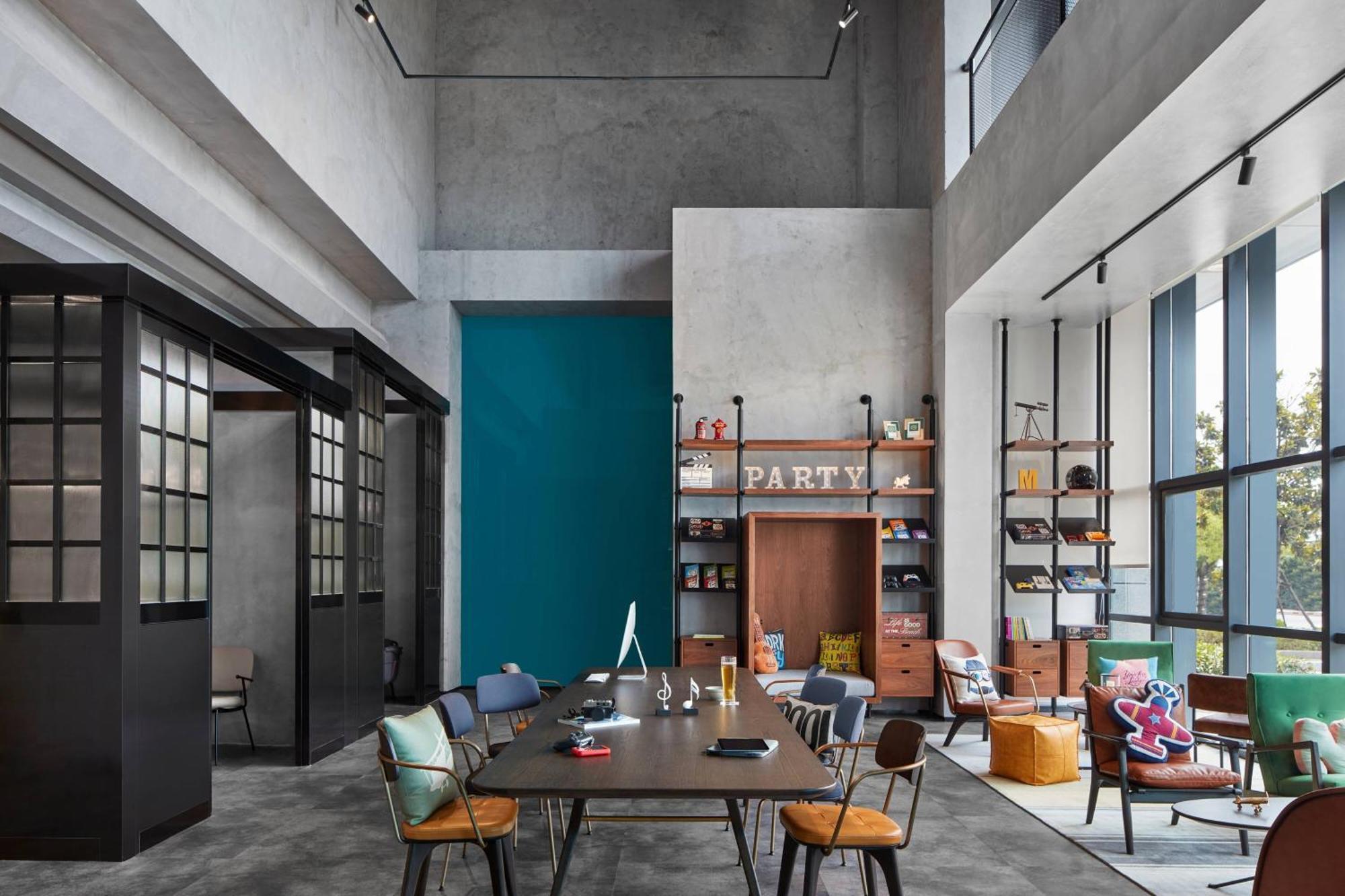 Moxy Hongqiao Necc Hotel 4*